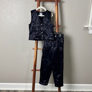 OshKosh B’gosh Vintage Floral Vest Pants Set Navy Blue Girls Holiday Size 6 Rare